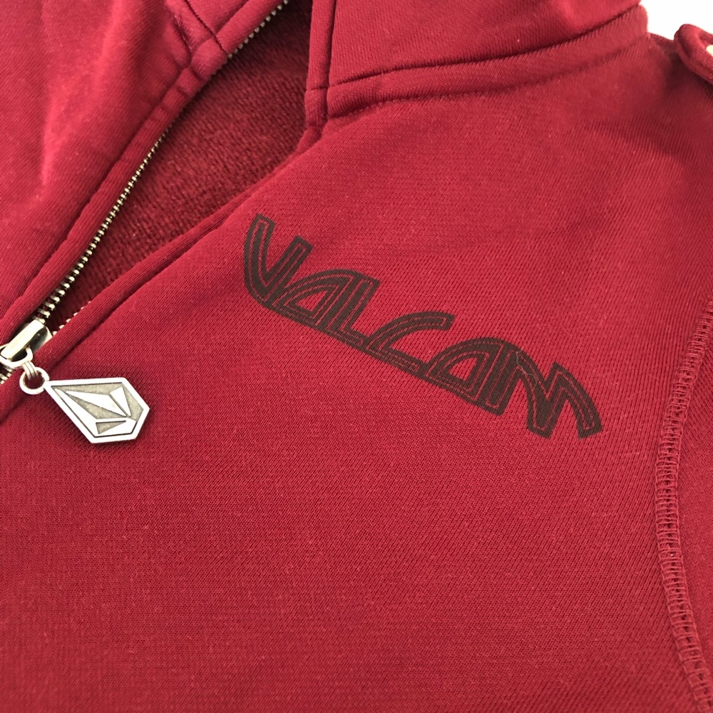 NWOT. Maroon VOLCOM Zip Up Sweatshirt - Picture 3 of 6